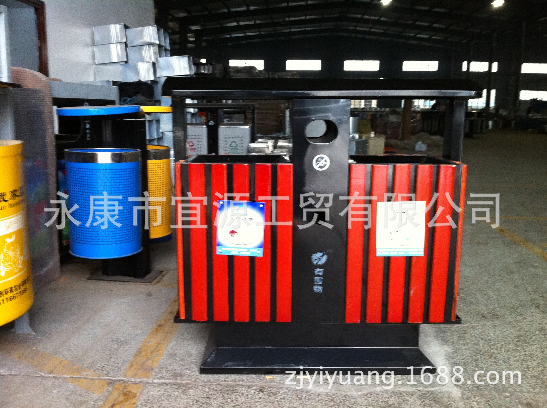 Thùng rác phân loại Yiyuan hộp vỏ trái cây Thùng rác gỗ thép ngoài trời Thùng rác cao cấp - Hình 3 Thùng rác phân loại Yiyuan hộp vỏ trái cây Thùng rác gỗ thép ngoài trời Thùng rác cao cấp - Hình 3