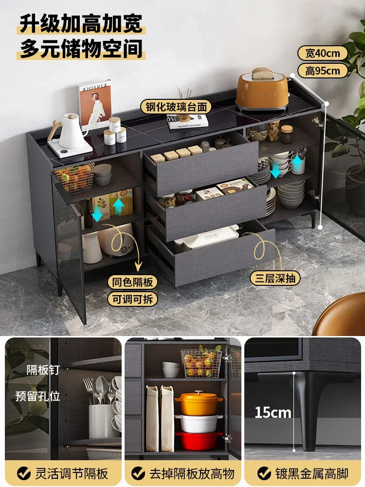 Tủ đựng đồ hiện đại, đơn giản và được tích hợp vào tường. Tủ đựng đồ phòng khách nhẹ nhàng, sang trọng. Tủ đựng đồ hiện đại, đơn giản và được tích hợp vào tường. Tủ đựng đồ phòng khách nhẹ nhàng, sang trọng.