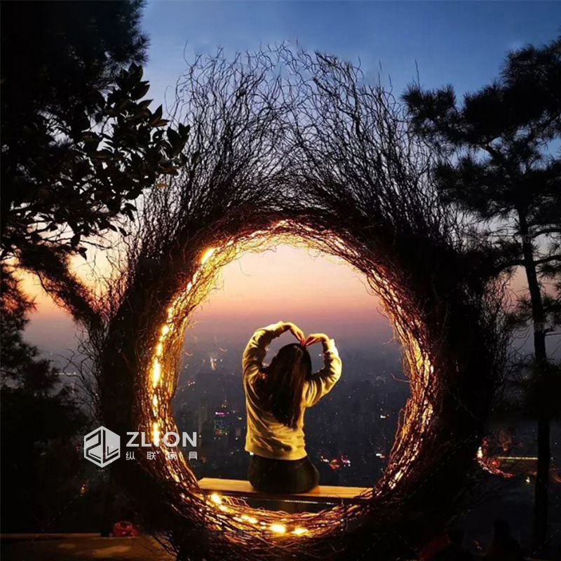 Xích đu Phong cảnh ngoài trời tổ chim sân vườn Bali lưới xích đu màu đỏ ban công từ sàn đến trần mô hình tổ chim mây thẻ đục lỗ để chụp ảnh - Hình 4 Xích đu Phong cảnh ngoài trời tổ chim sân vườn Bali lưới xích đu màu đỏ ban công từ sàn đến trần mô hình tổ chim mây thẻ đục lỗ để chụp ảnh - Hình 4